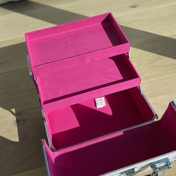 Makeup 💄/ Jewelry box 📦 - Picture 4 of 5